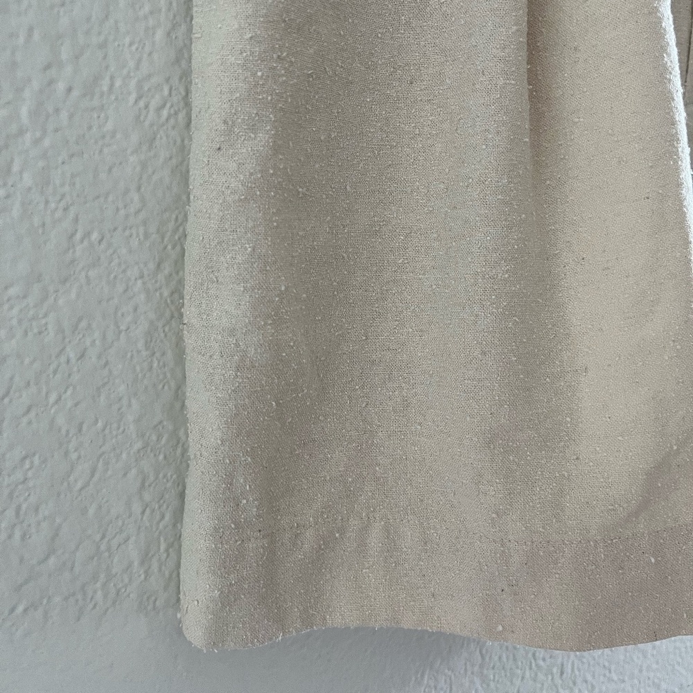 JENNI KAYNE | Bestselling Raw Silk Pleated High Waisted Short in Ivory | Size 12 - Picture 7 of 14